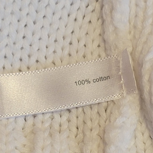 Fashion Bug 3 button bright white soft heavyweight cardigan sweater - Picture 4 of 9